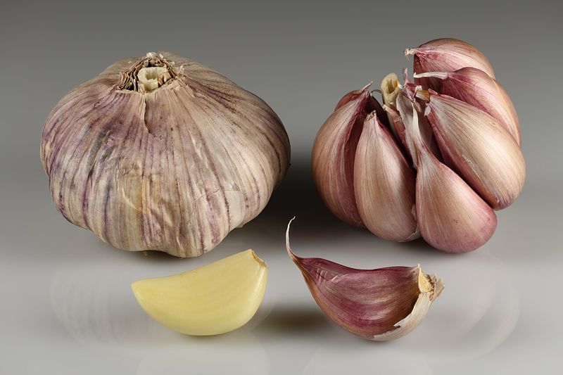 Bawang Putih (garlic)